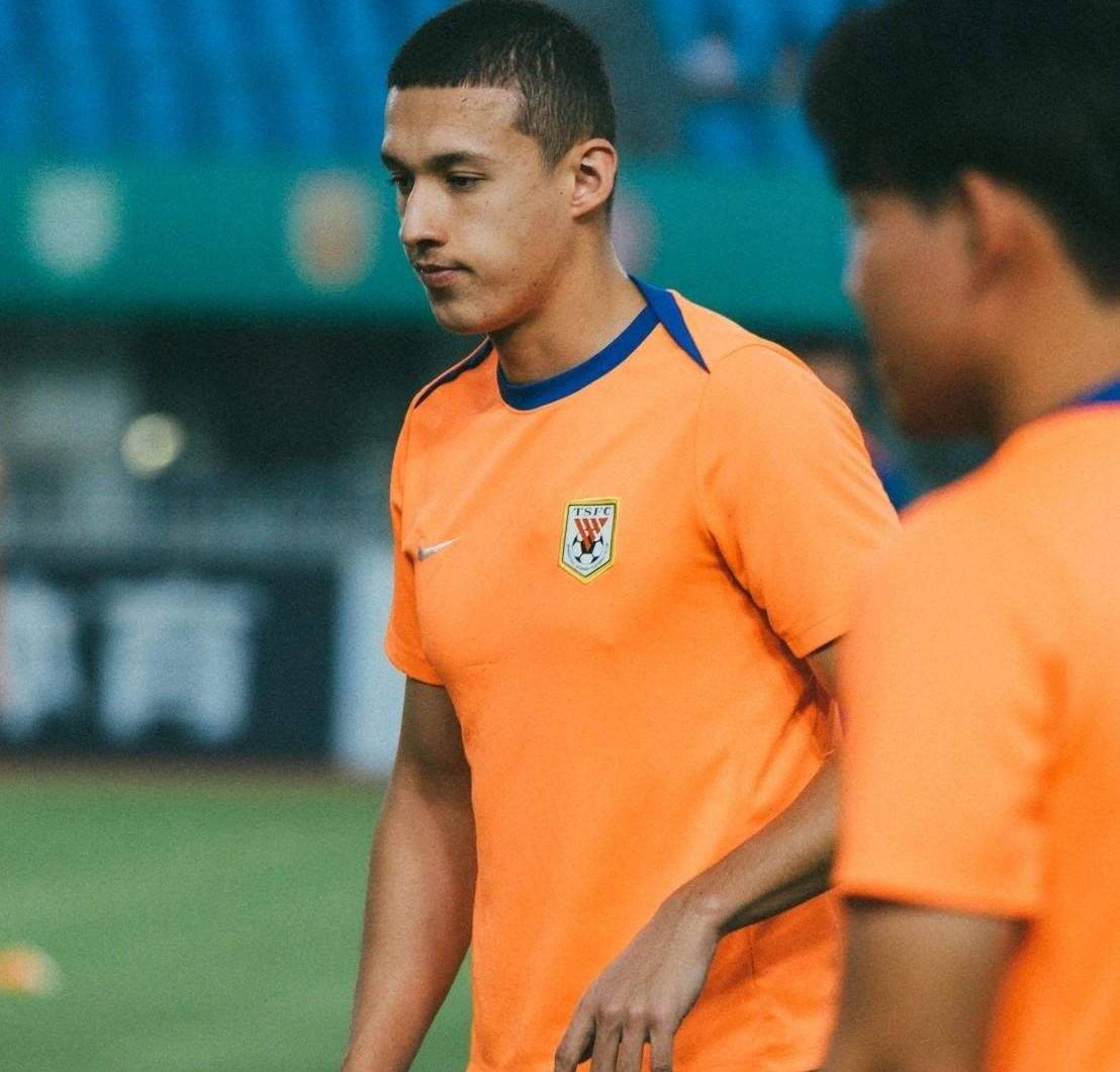 欧宝体育下载-葡超赛后走向成谜，达拉斯独行侠主帅复盘，媒体盛赞，阵容厚度经受考验