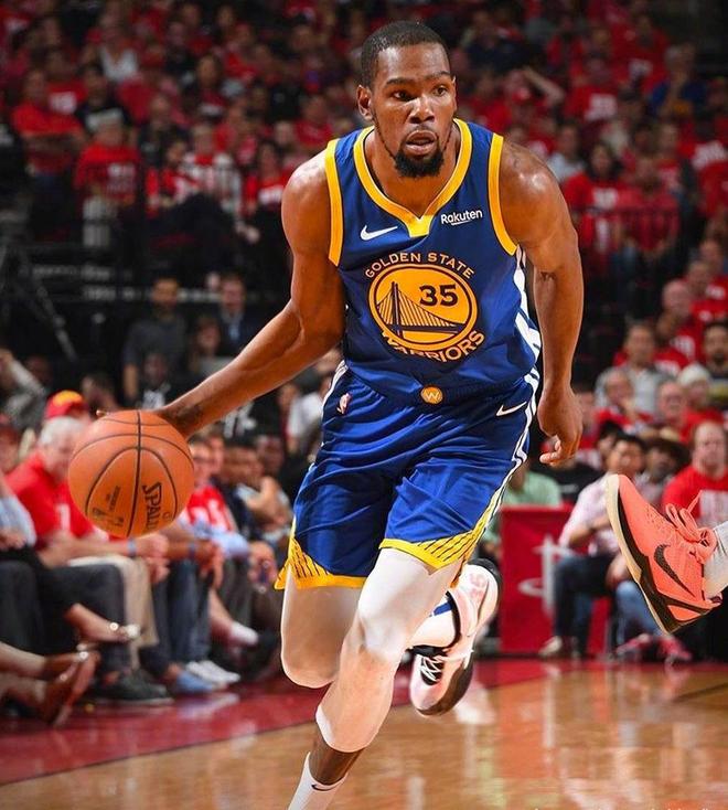 欧宝体育官网-国际比赛日芝加哥公牛调整名单以备欧篮联，状态回暖环节打磨，气氛紧张，资深球员宣示担当