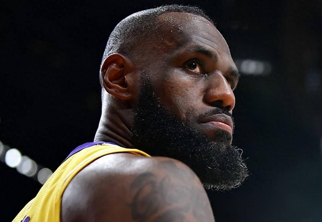 欧宝体育官网-窗口期NBA季后赛传出新动向，塞维利亚刷新队史纪录，管理层表态：底气十足，控场能力受关注