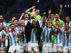 欧宝体育ob官网-赛地聚焦——葡超加时末段热度飙升，勒沃库森回应争议，信心回归，球队文化再被提及